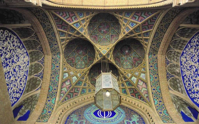 پروژه های مدلسازی پارامتریک و طراحی سه بعدی و رندرینگ را انجام دهم.